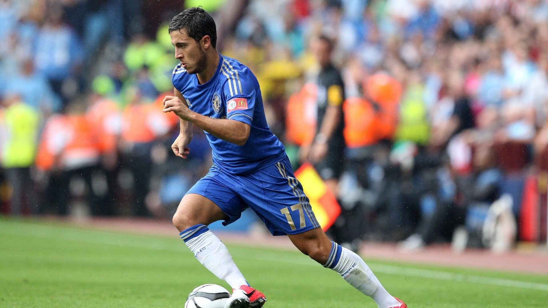 悬念终结者,当魔术提前退场,浓眉在世界的舞台接管比赛